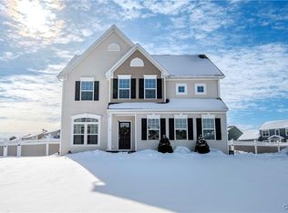 2134 Mercer St, Baldwinsville, NY 13027