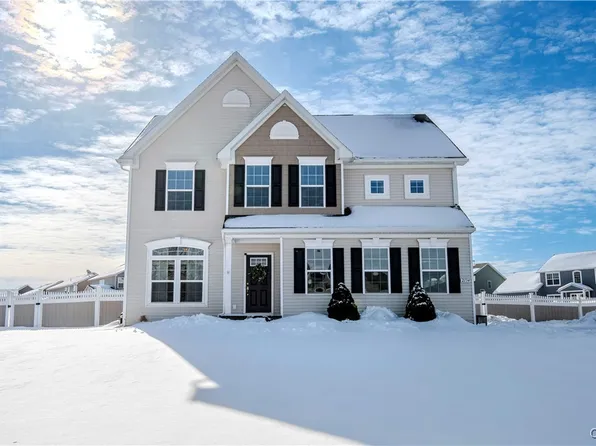 2134 Mercer St, Baldwinsville, NY 13027