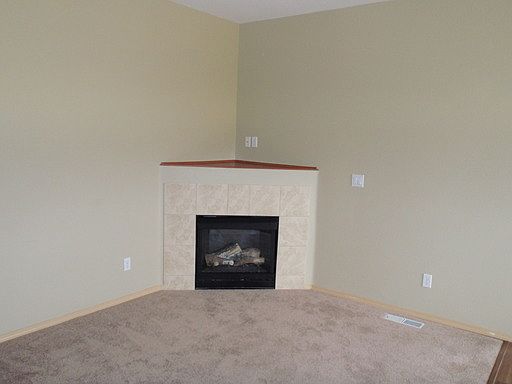 2nd image of 2835 NE Stapleton Rd