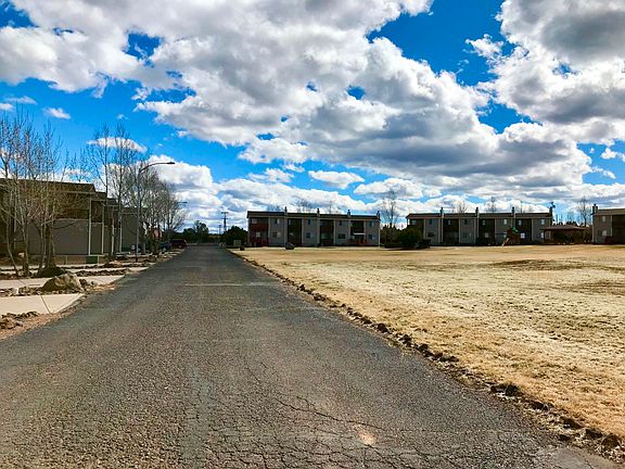 3 bd Townhome