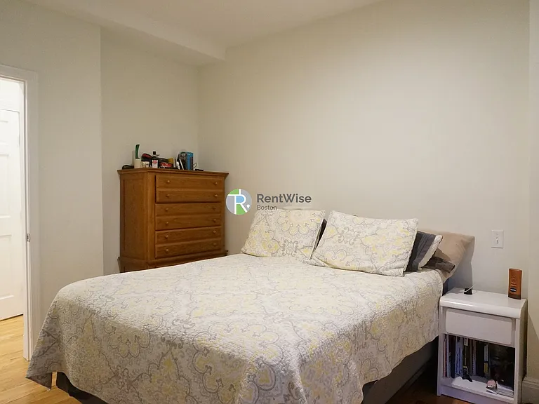 10 Brainerd Rd #18 — Photo 10