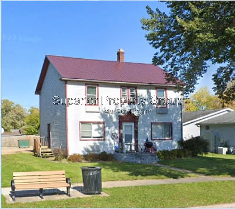 2 bed, 1.0 bath, 641 sqft, $1,200 — Photo 1
