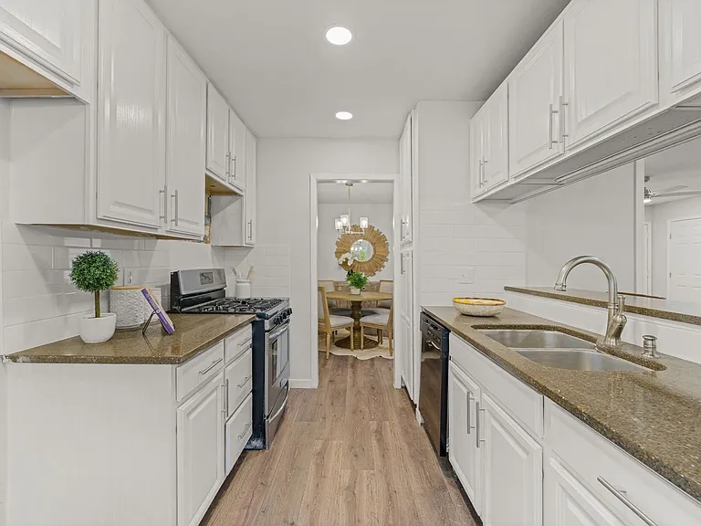 10223 Flatland Trl — Photo 5