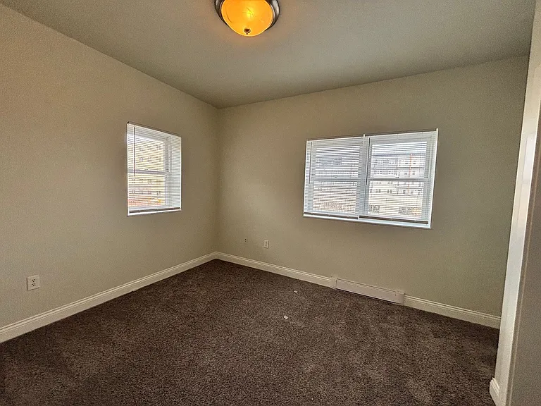 1733 N Meridian St — Photo 14