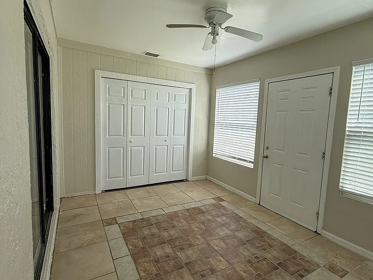 752 Lucaya Dr — Photo 7