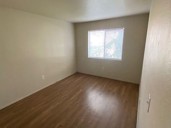 4th image of 332 Louisiana