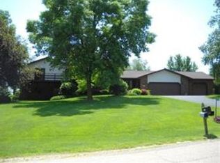 7137 Hickory Run, Waunakee, WI 53597