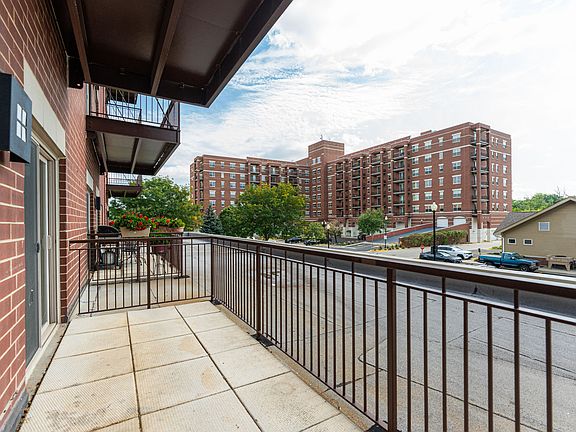 5th image of 1650 Riverwoods #208