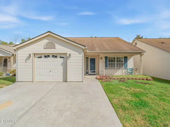 521 Ravenwood Dr, Maryville, TN 37801
