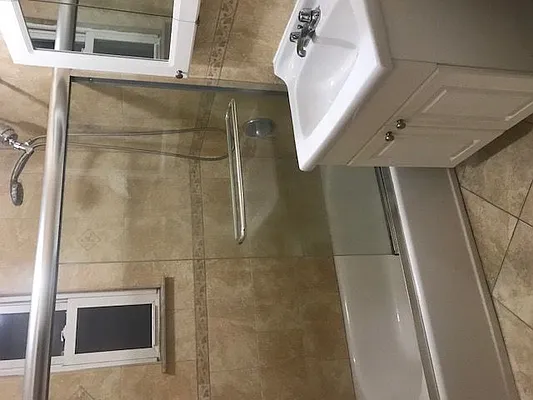 Rented by Johanna Gyuro, LREB | media 28