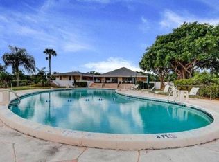 69 East Ct, West Palm Beach, FL 33411