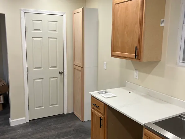 4255 Ashland Ave, Saint Louis, MO 63115