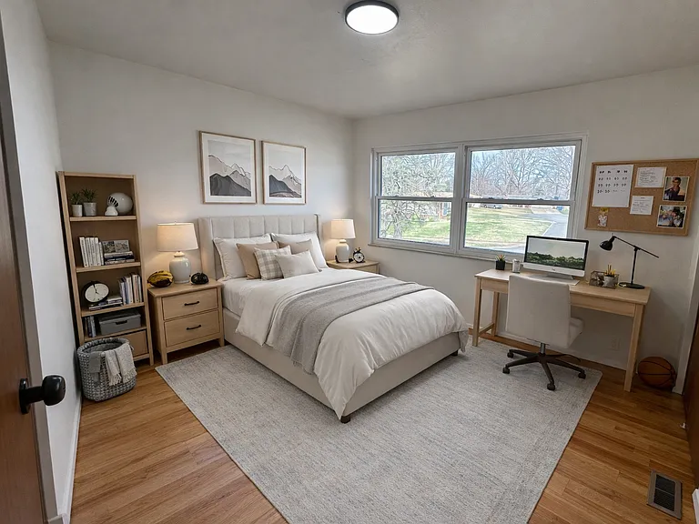 2nd Bedroom (Virtually Staged)
