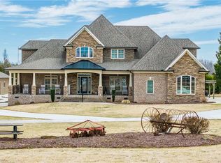 4045 Old Glenola Rd, Trinity, NC 27370