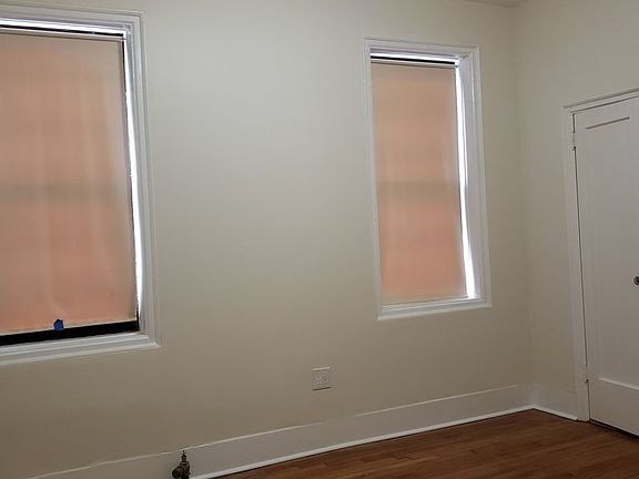 4th image of 3146 45th St APT 1F