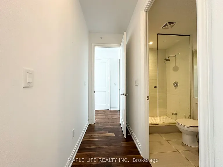 388 Yonge St #7110 — Photo 14