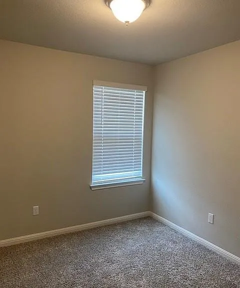 1721 Fountain Bridge Dr — Photo 14