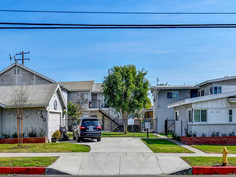 736 N. Euclid Street — Photo 1
