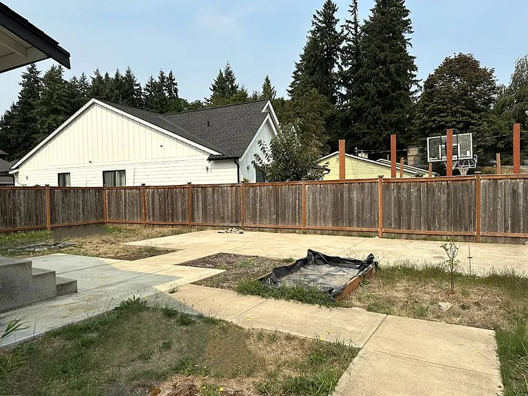 5201 64th St W — Photo 33