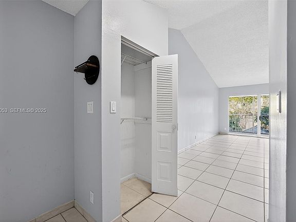 4th image of 14106 SW 93rd Ln #14106