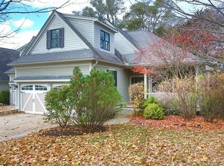 10 Summit Rd UNIT 10, Belmont, MA 02478