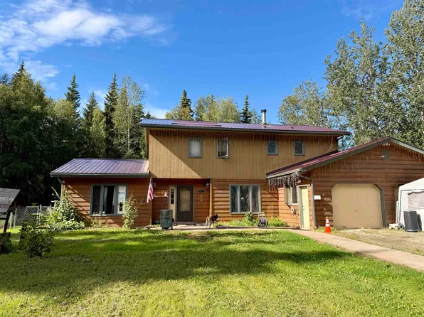 935 Stol Dr, North Pole, AK 99705