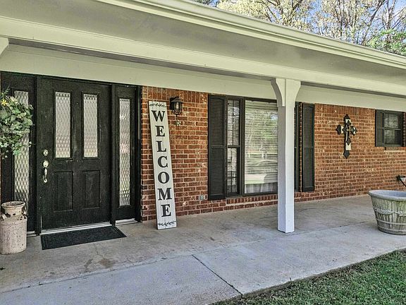 2nd image of 530 E Bar K Ranch Rd