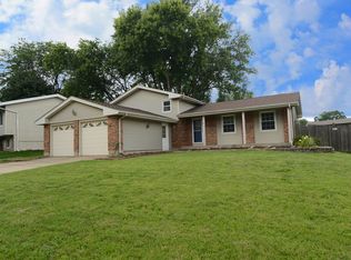 603 Kensington Dr, McHenry, IL 60050