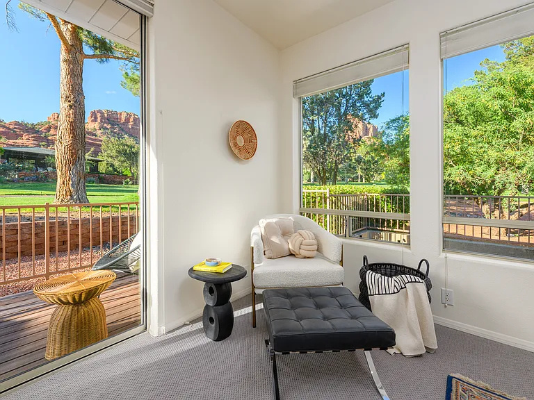 230 Red Rock Cove Dr — Photo 17