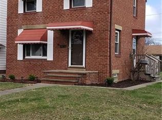 7404 Hammond Ave, Brooklyn, OH 44144