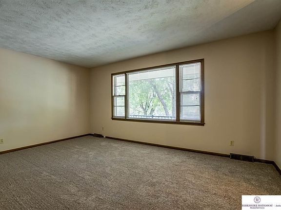 4th image of 12214 Shirley St