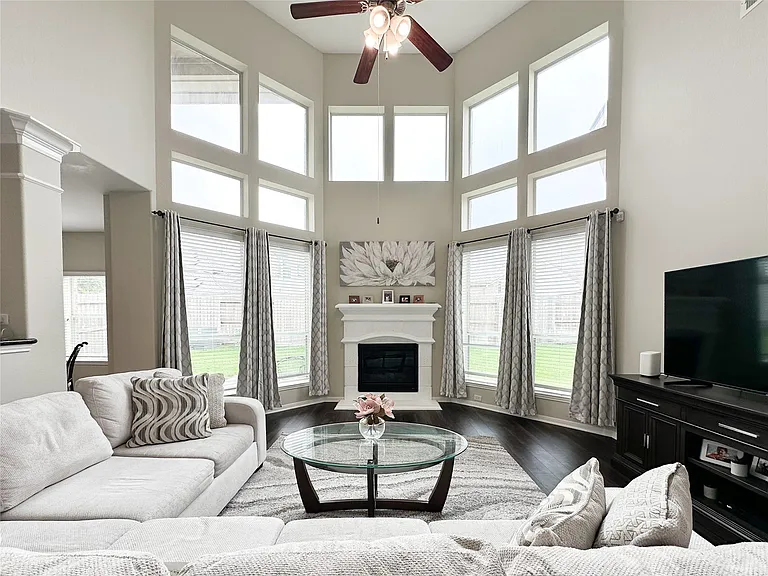 6118 Coastal Grove Ln — Photo 9