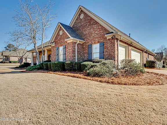 4th image of 109 W Legacy Dr