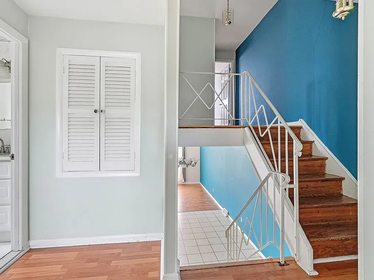 2217 Hoffnagle St — Photo 14