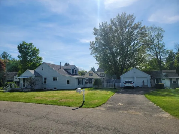 919 River Rd, Binghamton, NY 13901