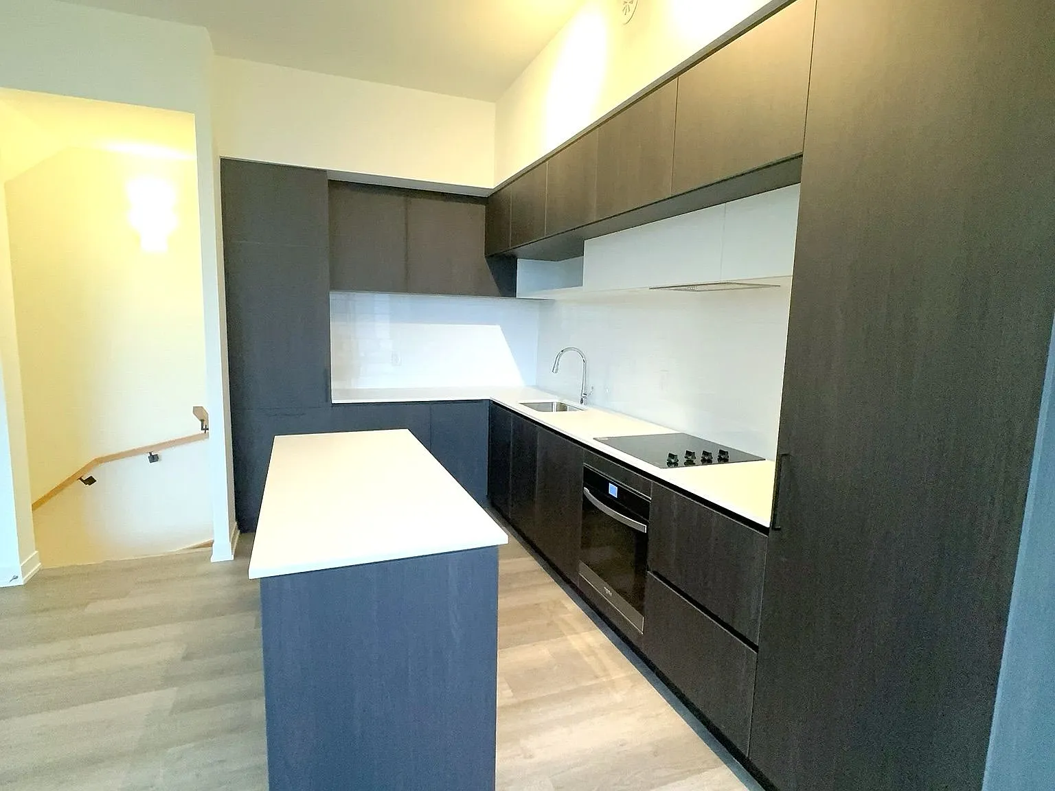 2 bed, $2,800 — Photo 4