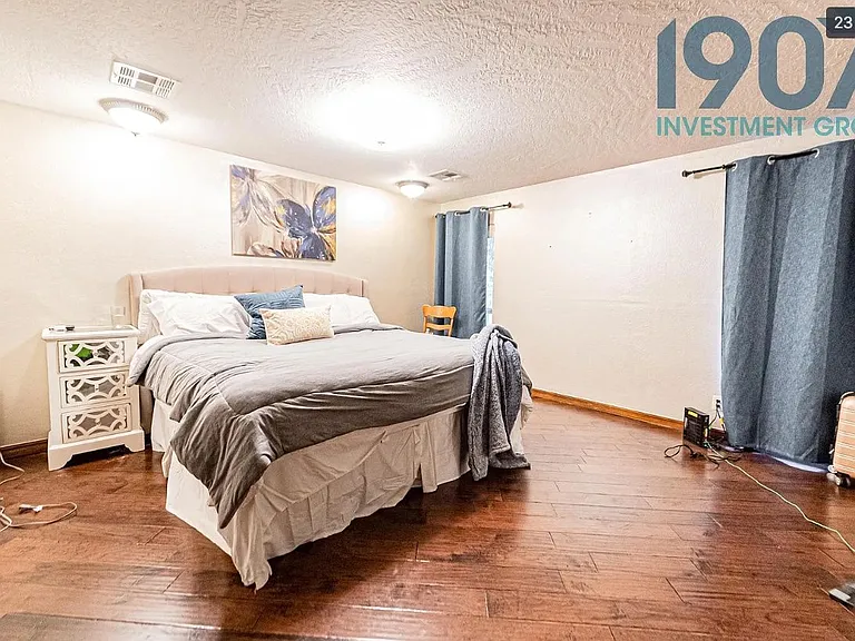 4405 Manchester Ct — Photo 23