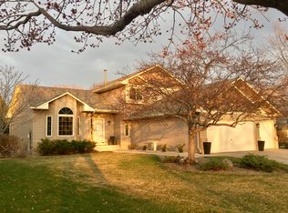 8936 Dunbar Knl N, Brooklyn Park, MN 55443