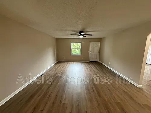 117 Rowe Ln #4 Photo 1