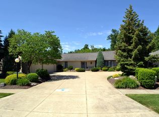 33009 Woodhaven Cir, North Ridgeville, OH 44039