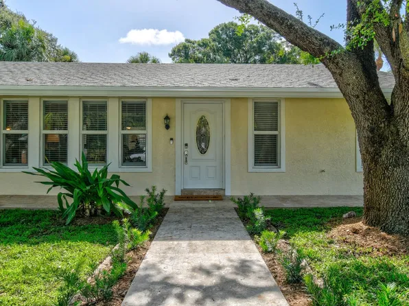 13074 23rd Ave N, Palm Beach Gardens, FL 33410