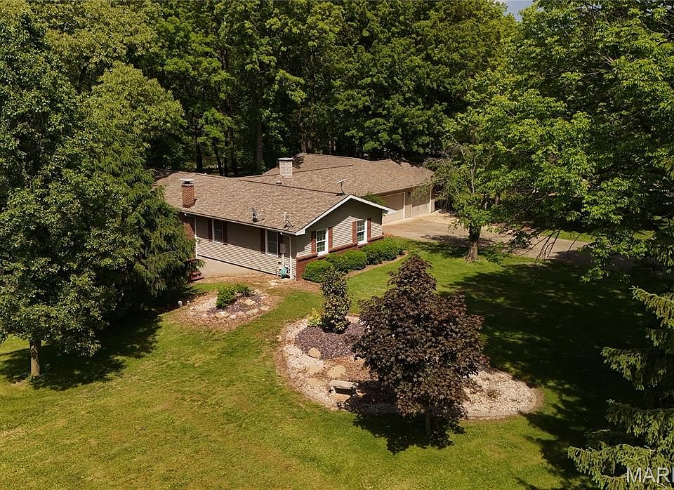 1st image of 20 Denzel Dr