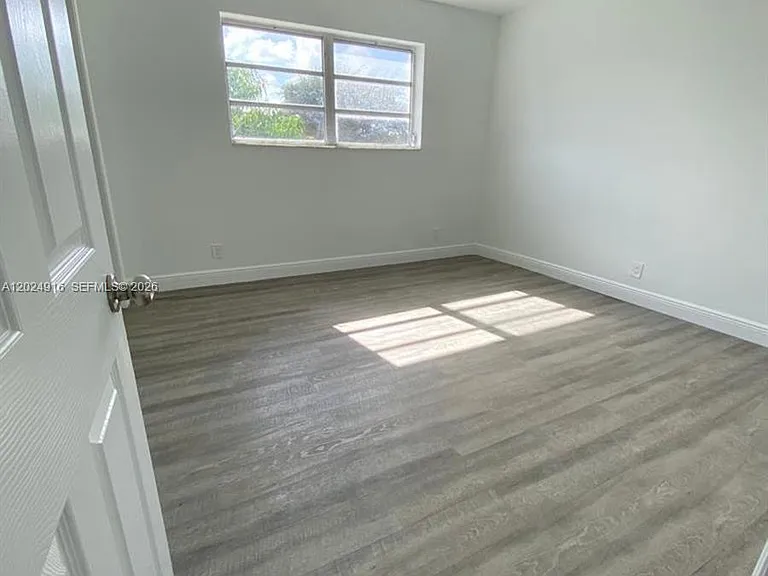 2460 Taylor St #1C — Photo 15