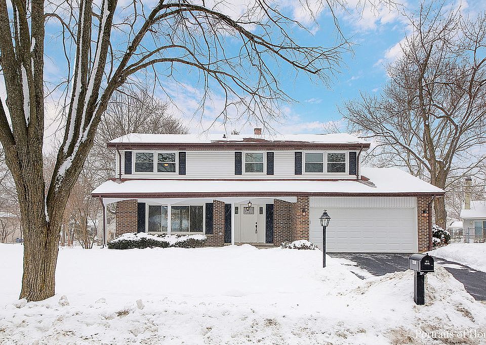1st image of 24W616 Woodcrest Dr