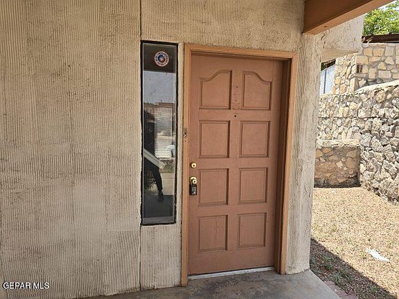 2nd image of 1507 Vanderbilt Dr