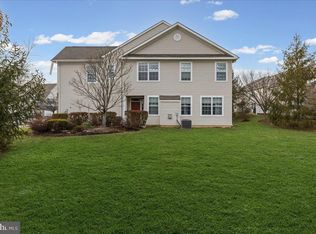 246 Brinley Dr, Pennington, NJ 08534