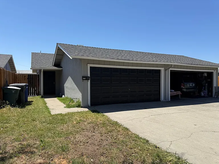 1713 Randazzo Ave — Photo 1