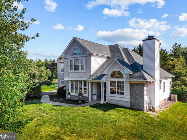 1720 Hampton Dr, Jamison, PA 18929