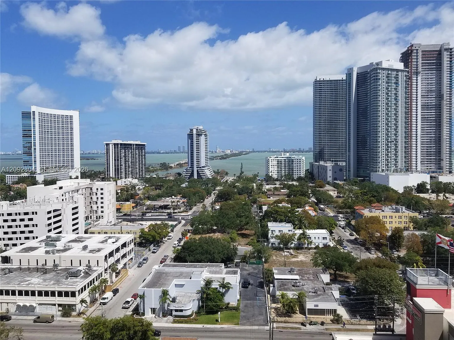 Four Midtown Miami Condo — Photo 3