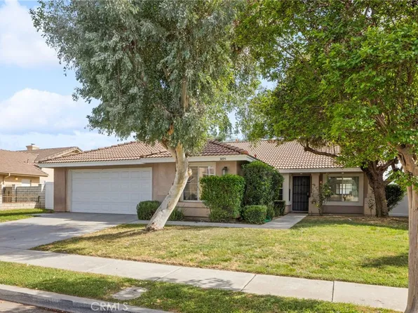 3895 Paris St, Hemet, CA 92545